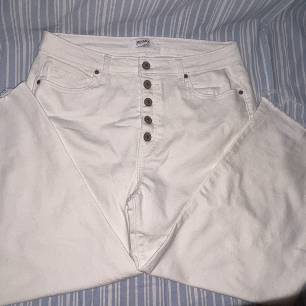Zenana Women's White Cropped Jeans